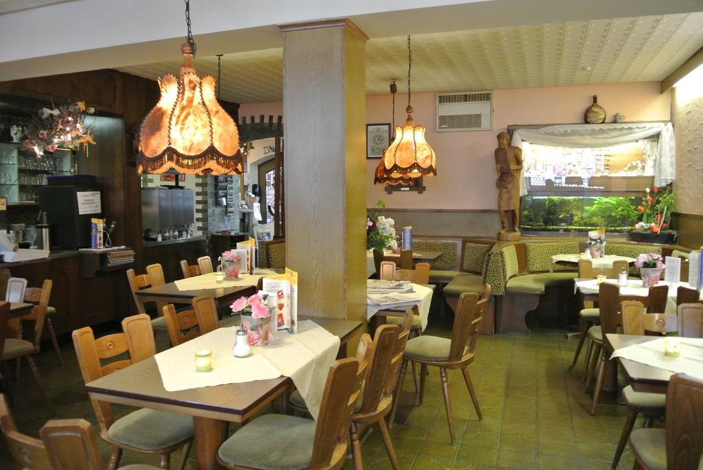 Akzent Hotel Am Bach Деттельбах Екстер'єр фото